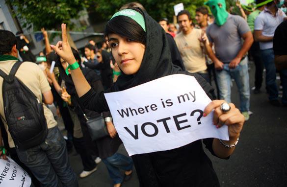 انتشار العنف ضد المرأة في إيران حيلة الملالي للسيطرة على المجتمع