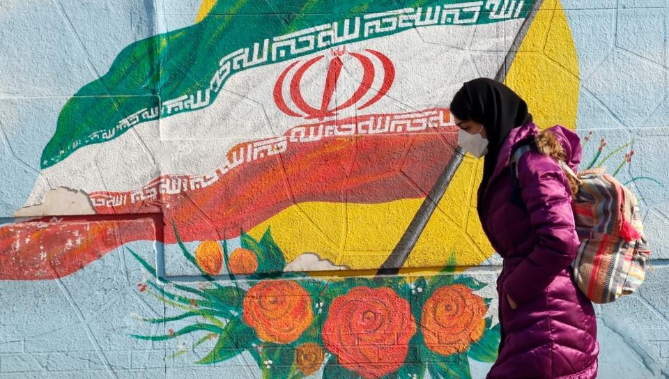 انفتاح إيران على توجيه المحادثات النووية مع الدفعة الأمريكية الدفاعية في المنزل
