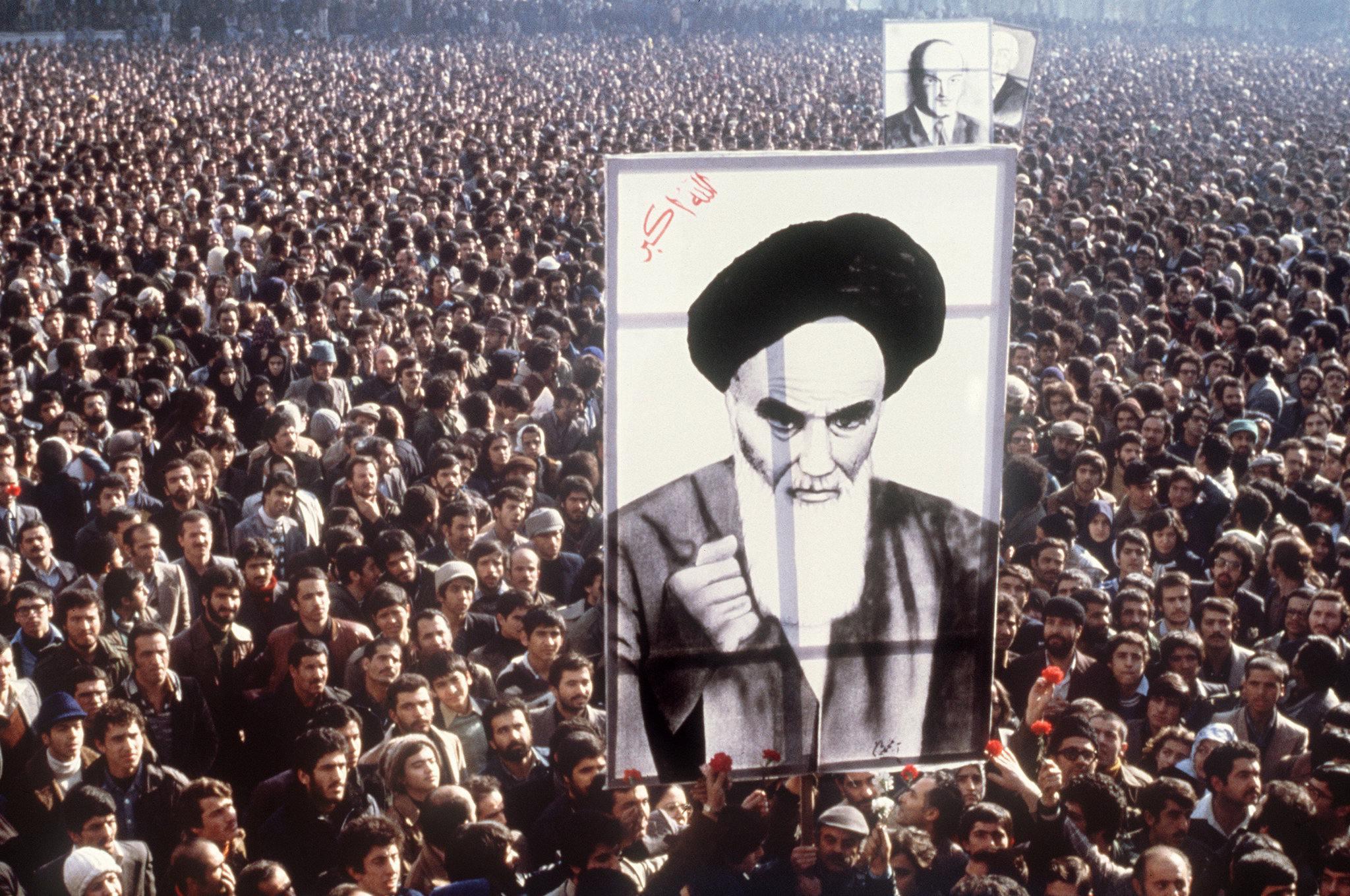1979 ثورة: المرأة الإيرانية تأخذ خطوة إلى الأمام