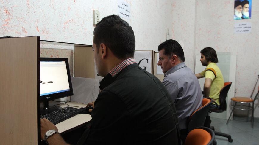 البرلمان الإيراني يعتمد مشروع قانون لمزيد من تقييد الإنترنت