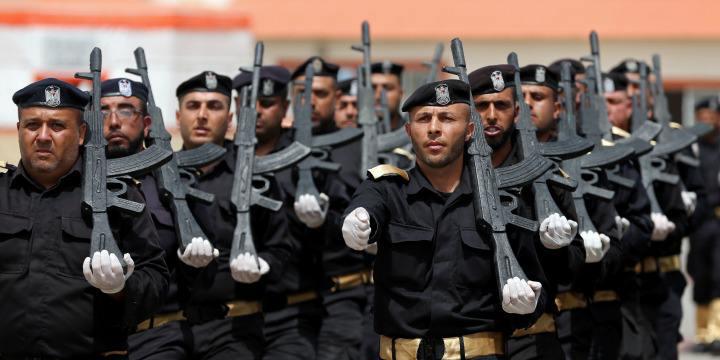 يصل وفد حماس إلى طهران لقاءه مع المسؤولين الإيرانيين