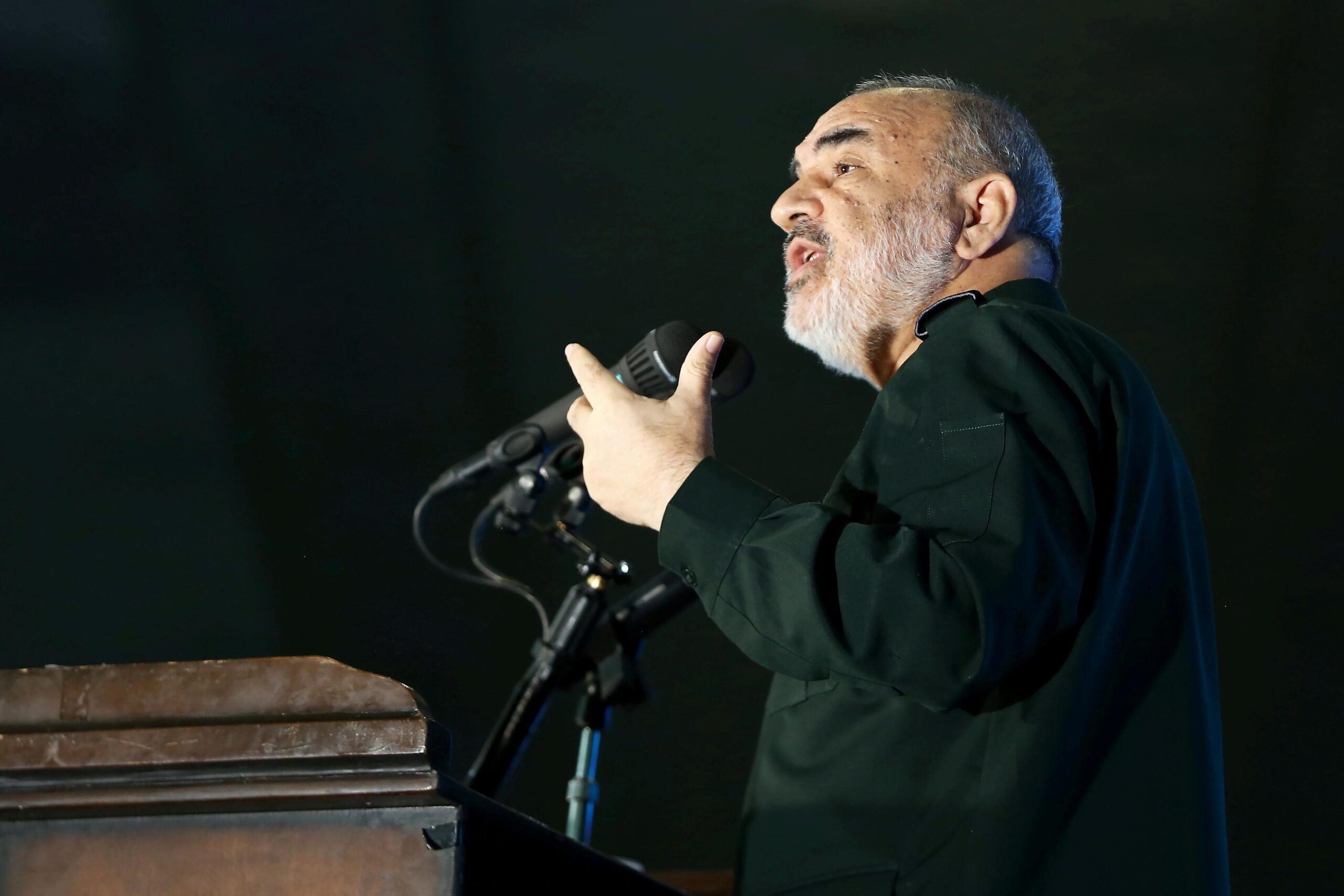 يقول قائد حراس إيران إن إسرائيل تخلق ظروفًا لتدميرها الخاص