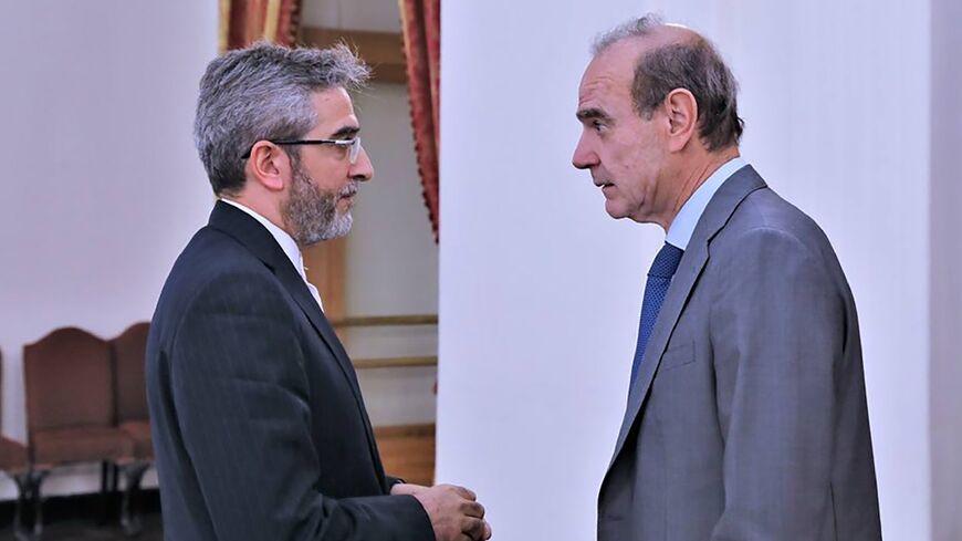 مبعوث الاتحاد الأوروبي يلتقي بالمفاوض النووي الإيراني في طهران