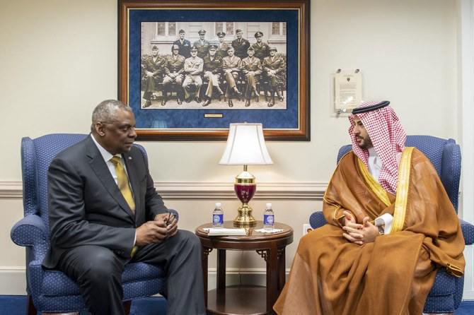 يقول وزير الدفاع الأمريكي إنه يشارك المخاوف السعودية بشأن أنشطة زعزعة استقرار إيران في المنطقة