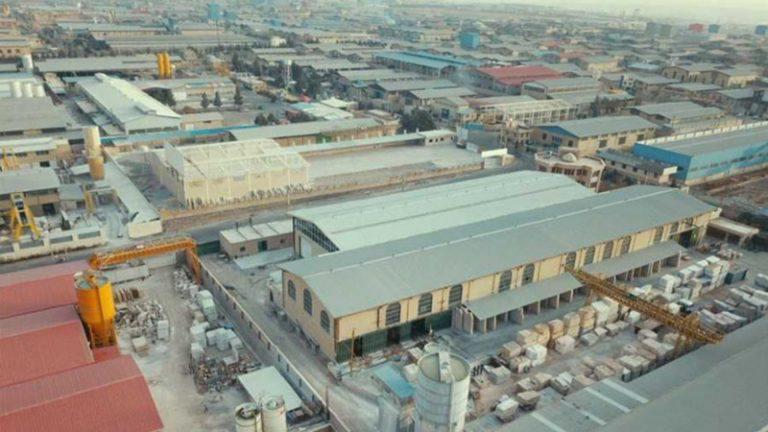 تستمر الاضطرابات في إيران مع إضراب العمال على الظروف المتفاقمة
