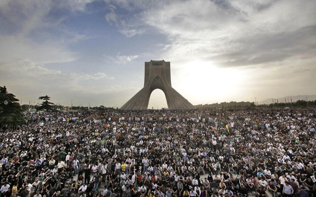 يرى النشطاء الإيرانيون المناهضون للنظام لحظة أخرى لعام 2009 – طلب الدعم
