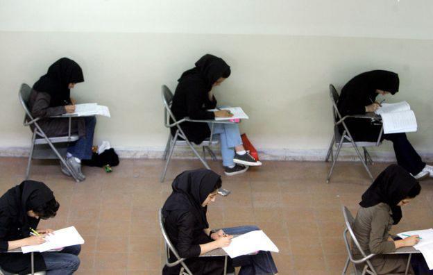 الفساد في امتحانات القبول في الجامعة الوطنية صخور إيران