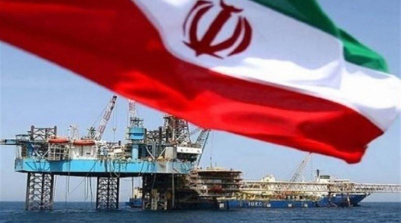 تقول إيران إنها استثمرت 20 مليار دولار في صناعة النفط العام الماضي