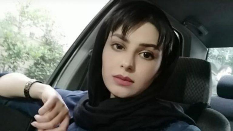 سلم الصحفي الإيراني عقوبة السجن