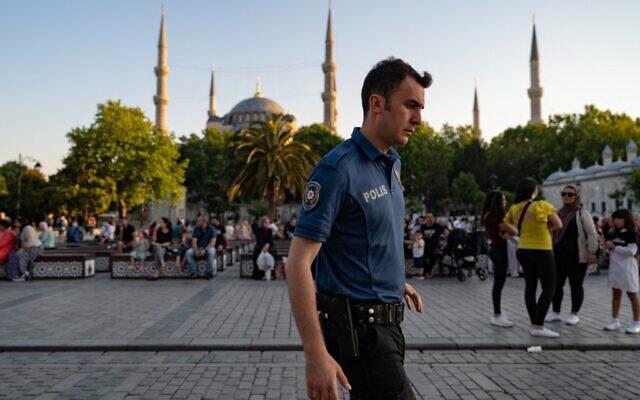 قال ثلاثة عملاء إيرانيين تم القبض عليهم في تركيا يخططون لقتل الإسرائيليين