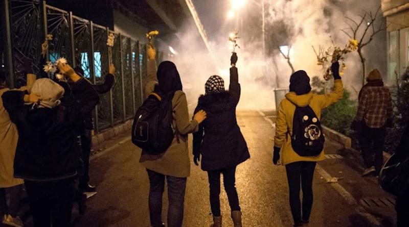 يجب أن تعترف الدول الغربية بتغيير النظام في إيران