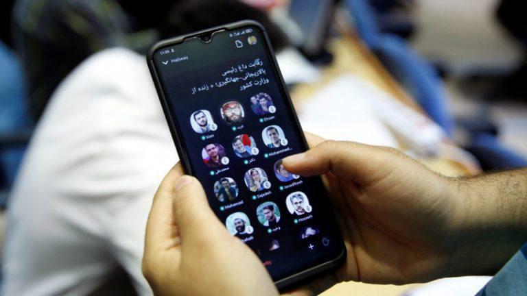 يستخدم حوالي 80 في المائة من الإيرانيين أدوات للتحايل على القيود على الإنترنت